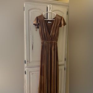 Raseal Women's Short Sleeve V Neck Velvet Bridesmaid Dress Long for Women